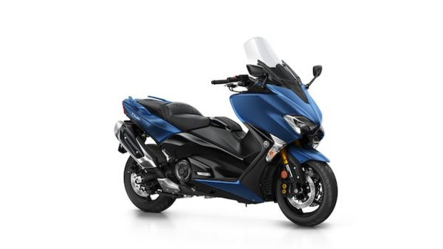 noleggio lungo termine yamaha tmax